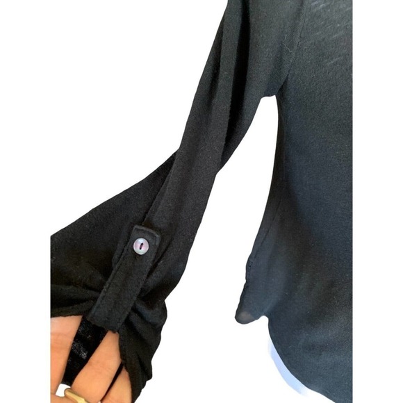 Anthropologie Meadow Rue XS Top Shirt Black Tab Roll Sleeves V-Neck Eyelet Lace - Picture 7 of 9